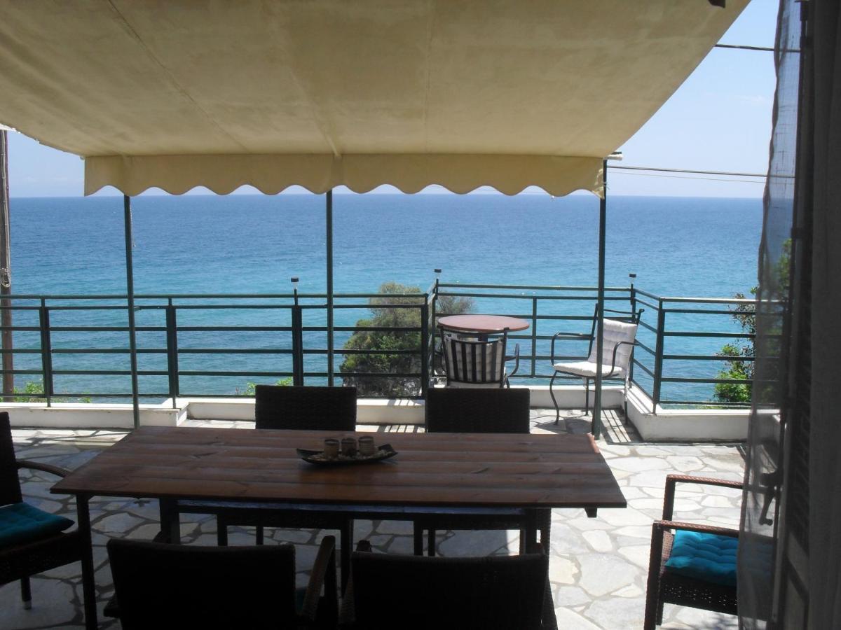 Kamari Guesthouse Keramídhion Buitenkant foto