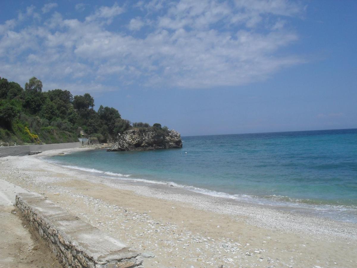 Kamari Guesthouse Keramídhion Buitenkant foto